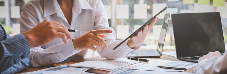 Cfo corner kpis saas businesses tracking