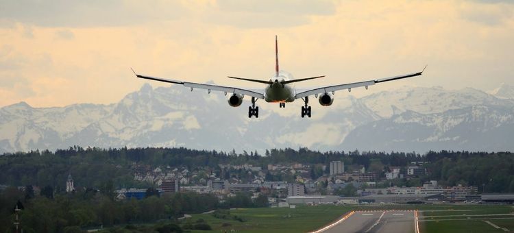 Pascal meier UYiesSO4FiM unsplash 1370x913